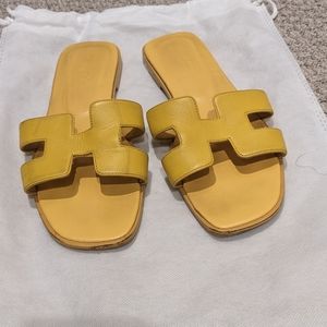 Hermes jaune oran sandals 39
